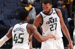 九游体育网页版-爵士队内线强势，击败对手力夺胜利的简单介绍