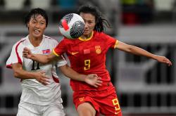 九游体育app-中国女足表现稳健，赢得国内外赞誉