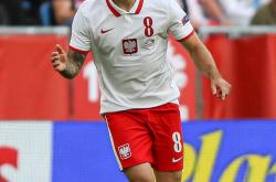 九游体育-包含斯洛伐克开局不利，遭遇失利出局的词条