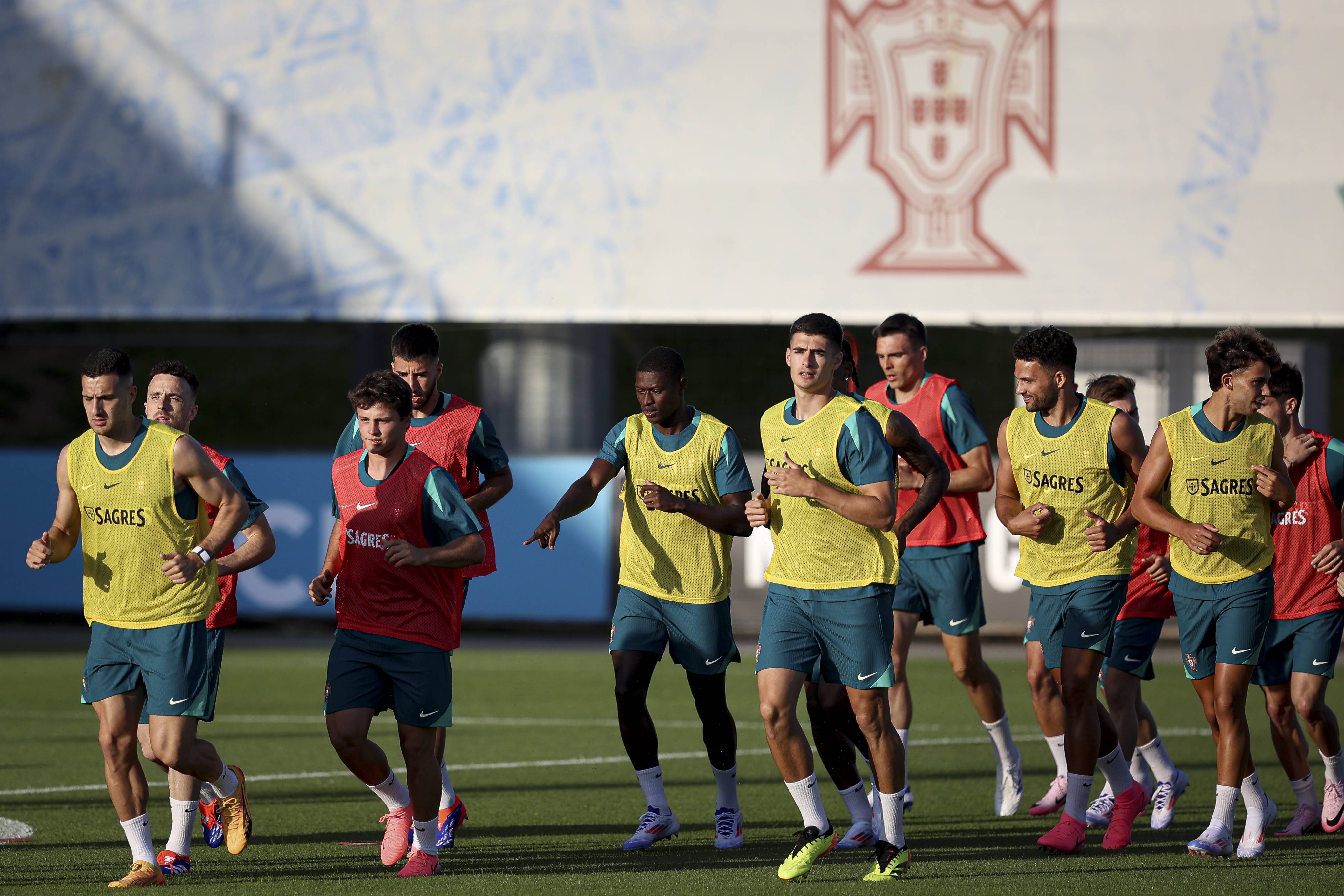 葡萄牙女足队员在比赛中展现出众表现的简单介绍