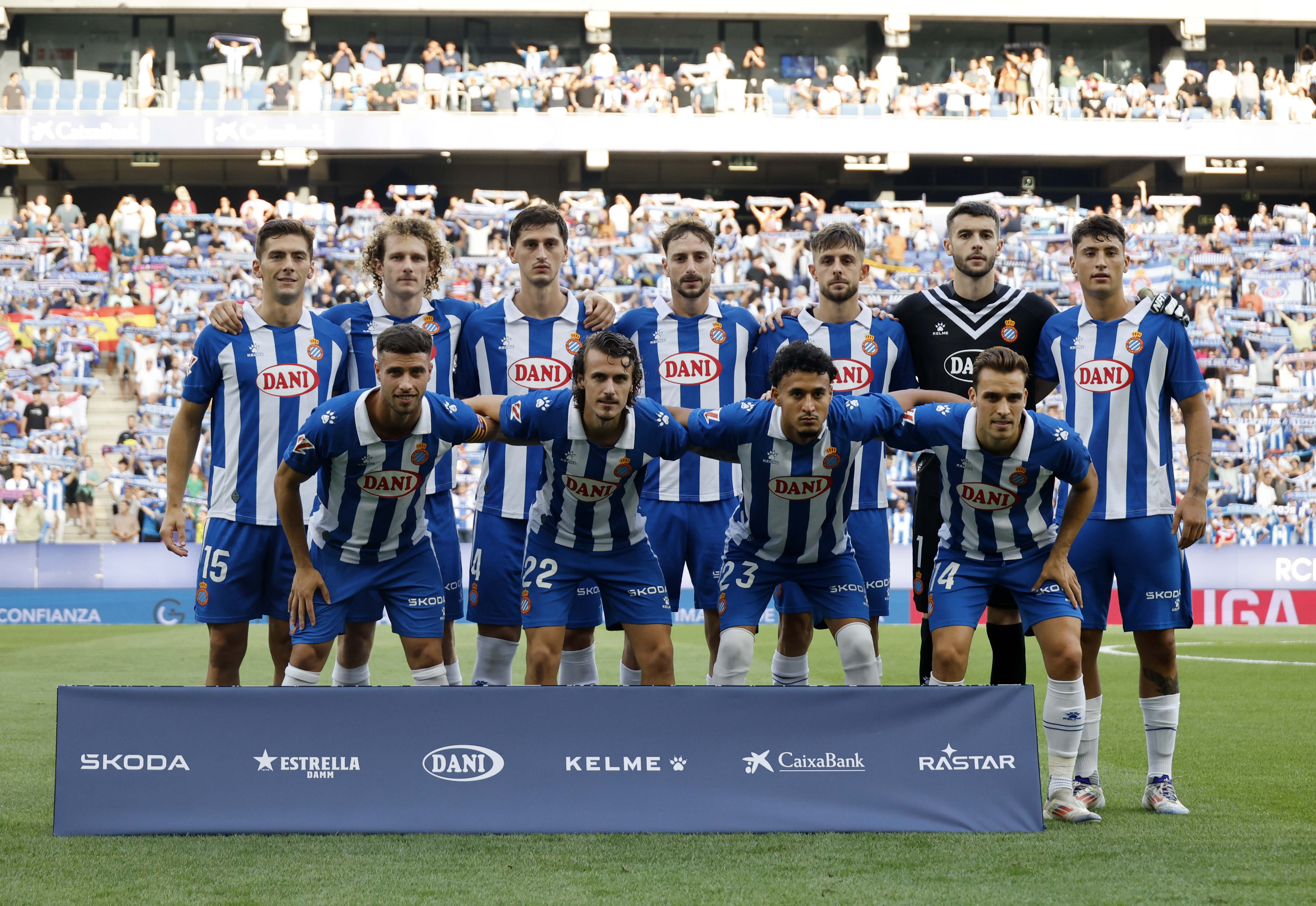 西班牙篮球队成为体坛焦点，备战全球赛事