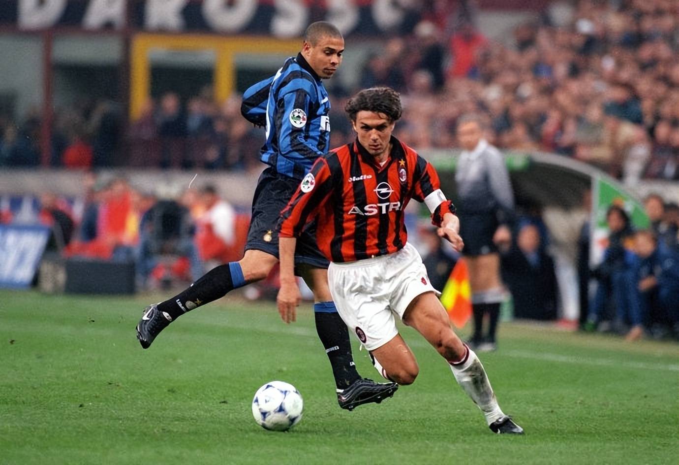 足球比赛中的精彩瞬间让人难忘 足球比赛中的精彩瞬间让人难忘