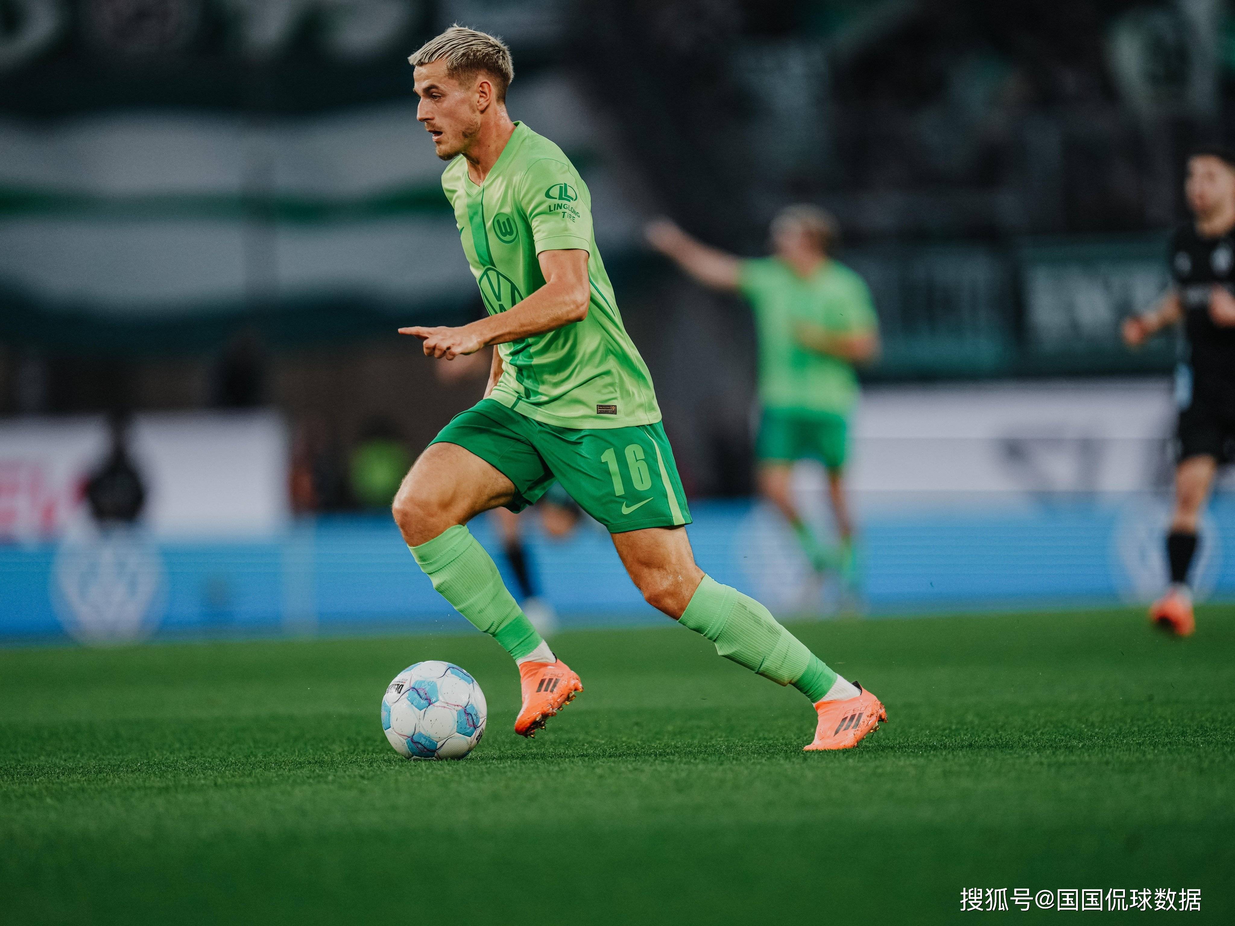 弗赖堡门将表现出色，被视为球队守门利器的简单介绍