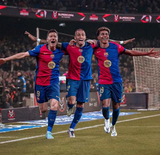 西甲豪门巴塞罗那球员备战国际比赛