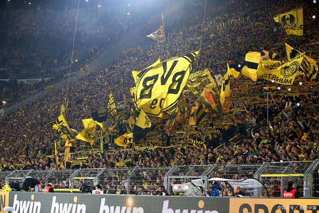 法兰克福豪取四连胜,主场高唱胜利的简单介绍 法兰克福豪取四连胜,主场高唱胜利的简单介绍