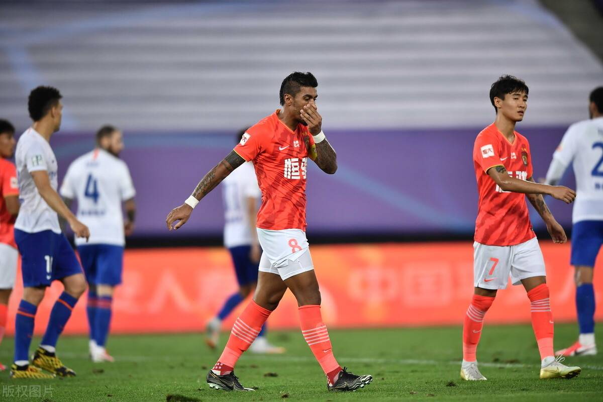 瓦伦西亚遭遇赛季首败,保级核心岌岌可危 瓦伦西亚遭遇赛季首败,保级核心岌岌可危