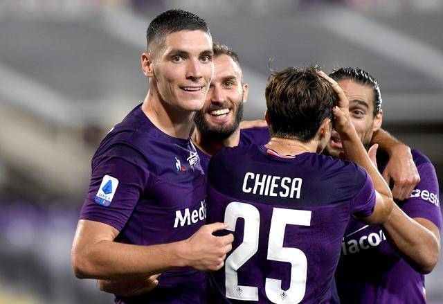 佛罗伦萨球员靠团队合作获得胜利