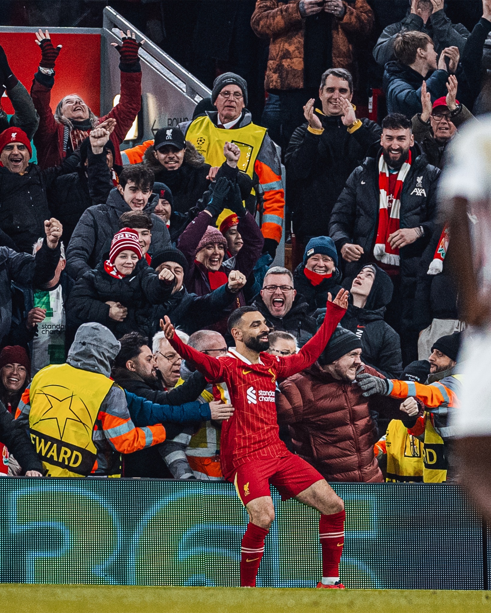 巴萨射手连破门,成为绝对利器的简单介绍 巴萨射手连破门,成为绝对利器的简单介绍