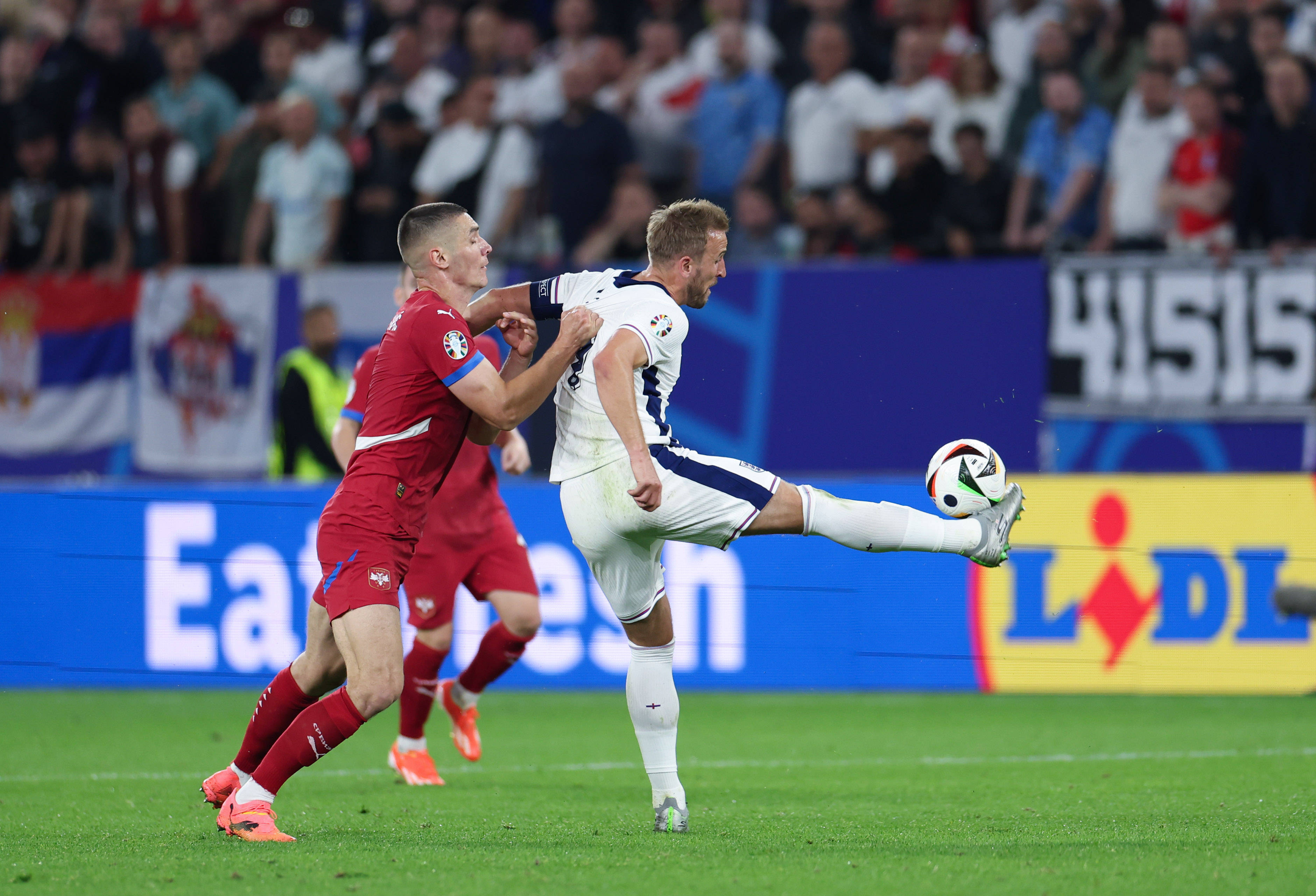 包含塞维利亚主场胜利,比利亚雷亚尔击败的词条 包含塞维利亚主场胜利,比利亚雷亚尔击败的词条