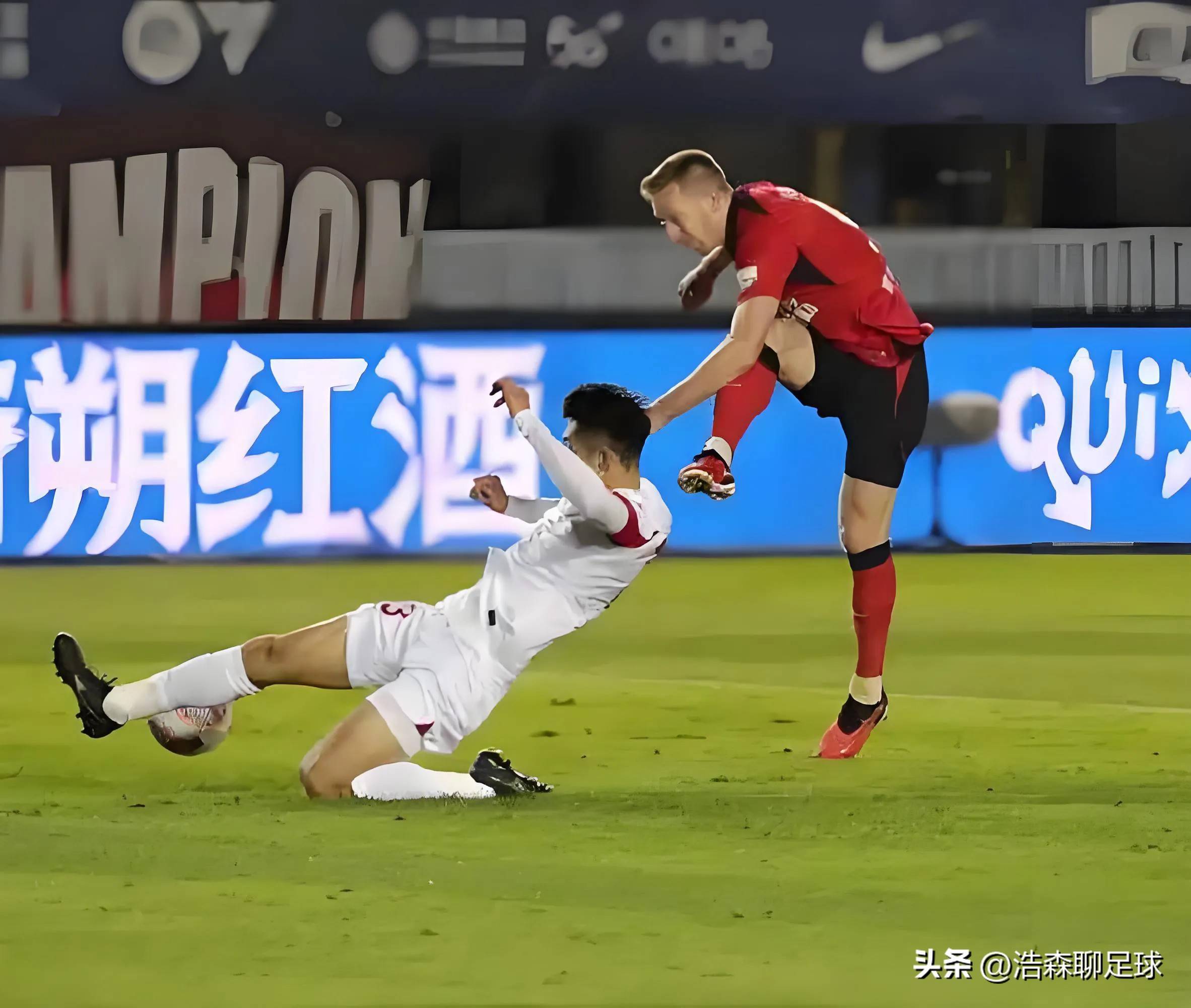 包含大连客场绝杀，中超强队实力再度施展的词条