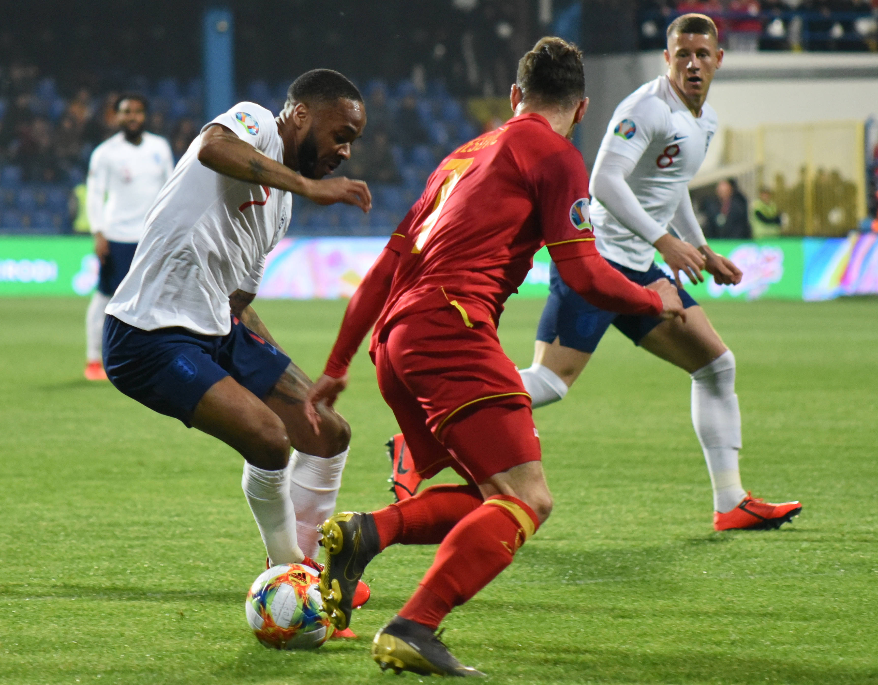 瑞士与保加利亚激战，备战欧洲杯资格赛