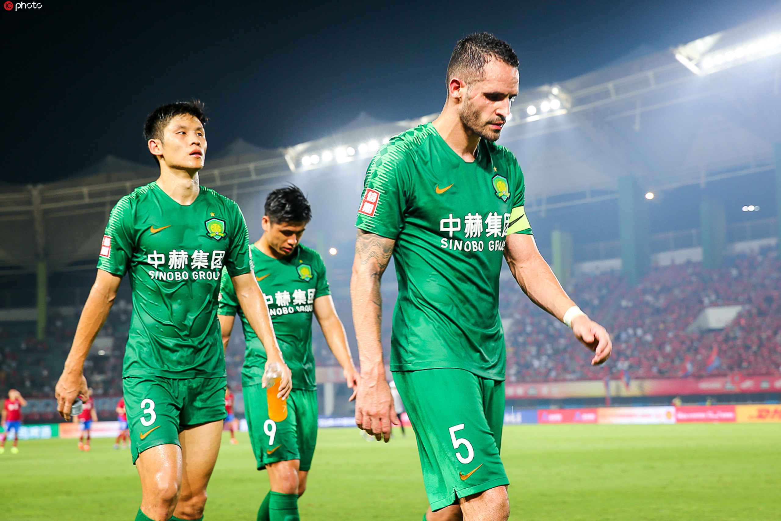 关于国安客场逼平富力,与恒大并列积分榜榜首的信息 关于国安客场逼平富力,与恒大并列积分榜榜首的信息