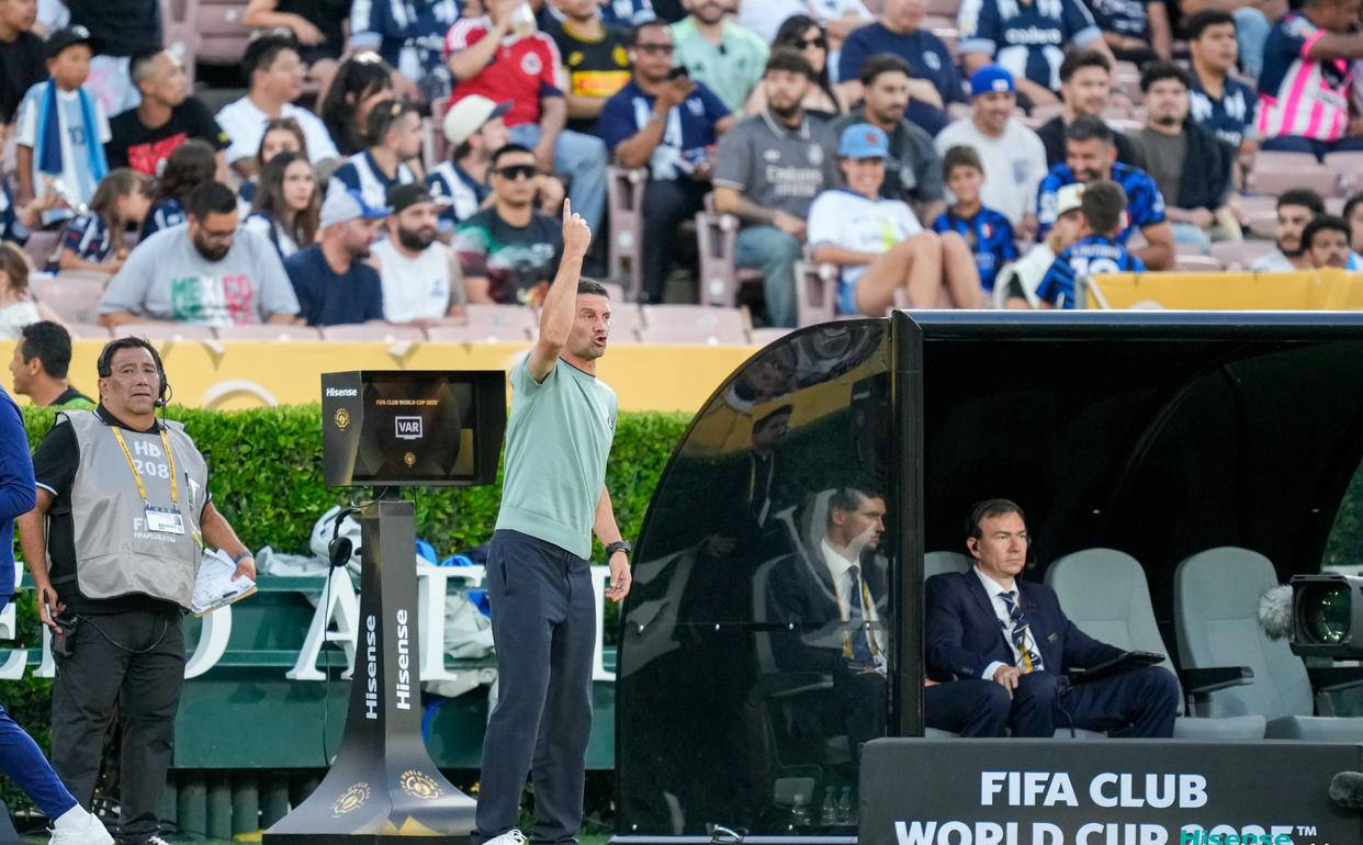 球队备受瞩目,明星球员风采熠熠新赛季备战的简单介绍 球队备受瞩目,明星球员风采熠熠新赛季备战的简单介绍