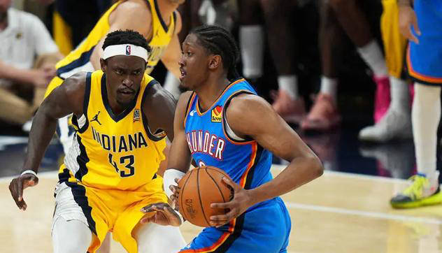 关于全球篮球比赛的比分紧咬，悬念重重的信息