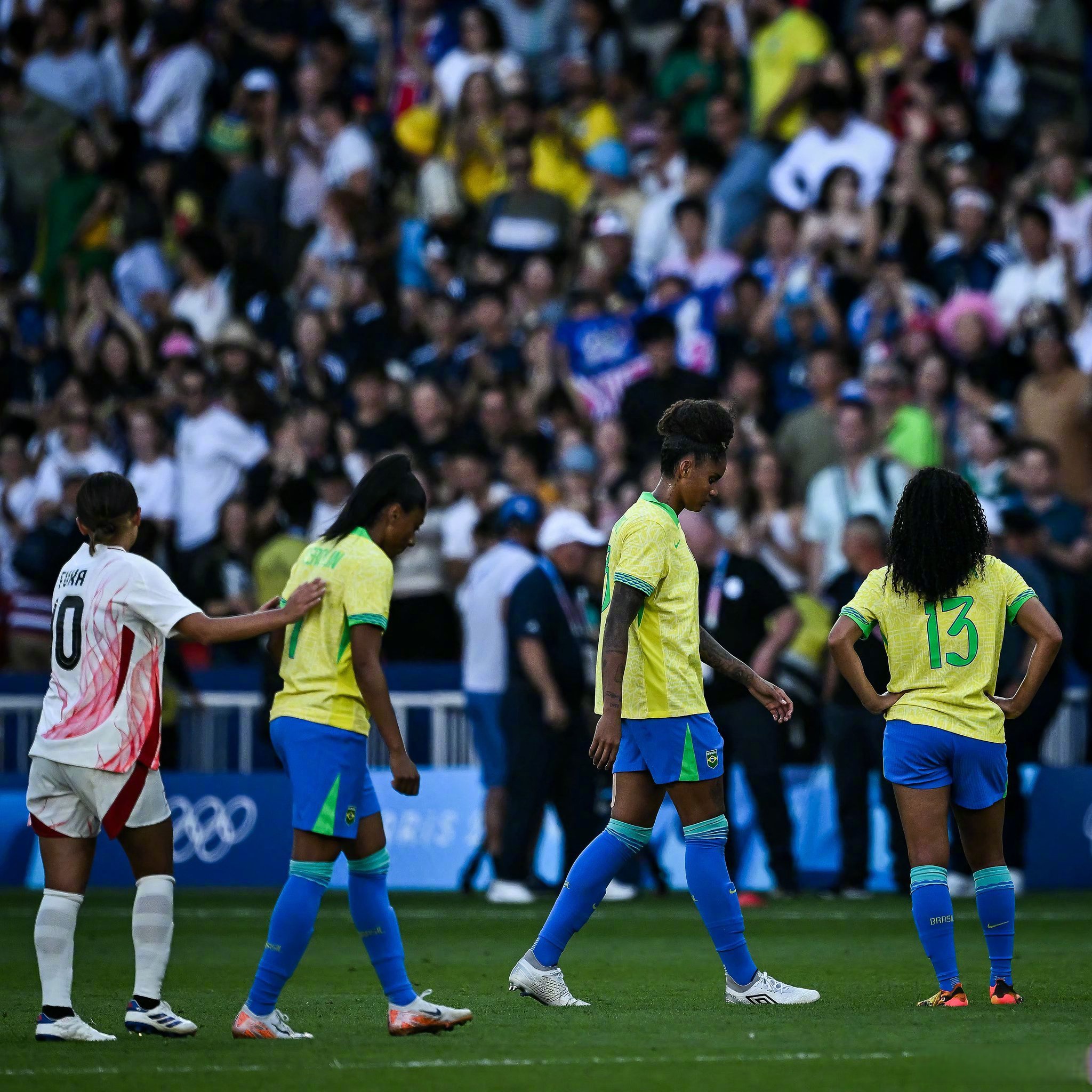 阿尔及利亚女足在比赛中展现出色 阿尔及利亚女足在比赛中展现出色