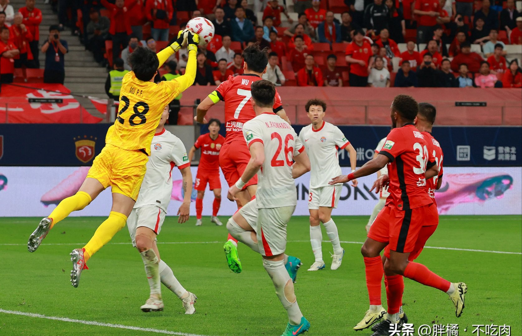 关于青岛队在国际赛事中展现出色领先实力的信息