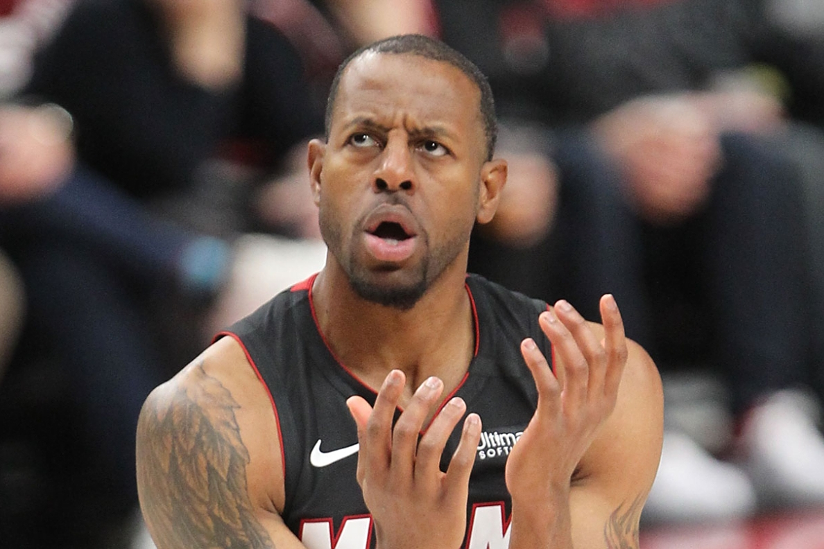 包含关键时刻冷静应对，球队壮志凌云的词条