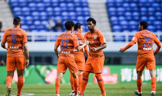 鲁能主场告捷,表现稳定保持冲击冠军态势 鲁能主场告捷,表现稳定保持冲击冠军态势