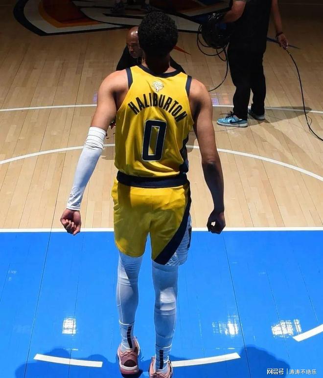 步行者遭遇困境急需突破,全力拼搏 步行者遭遇困境急需突破,全力拼搏