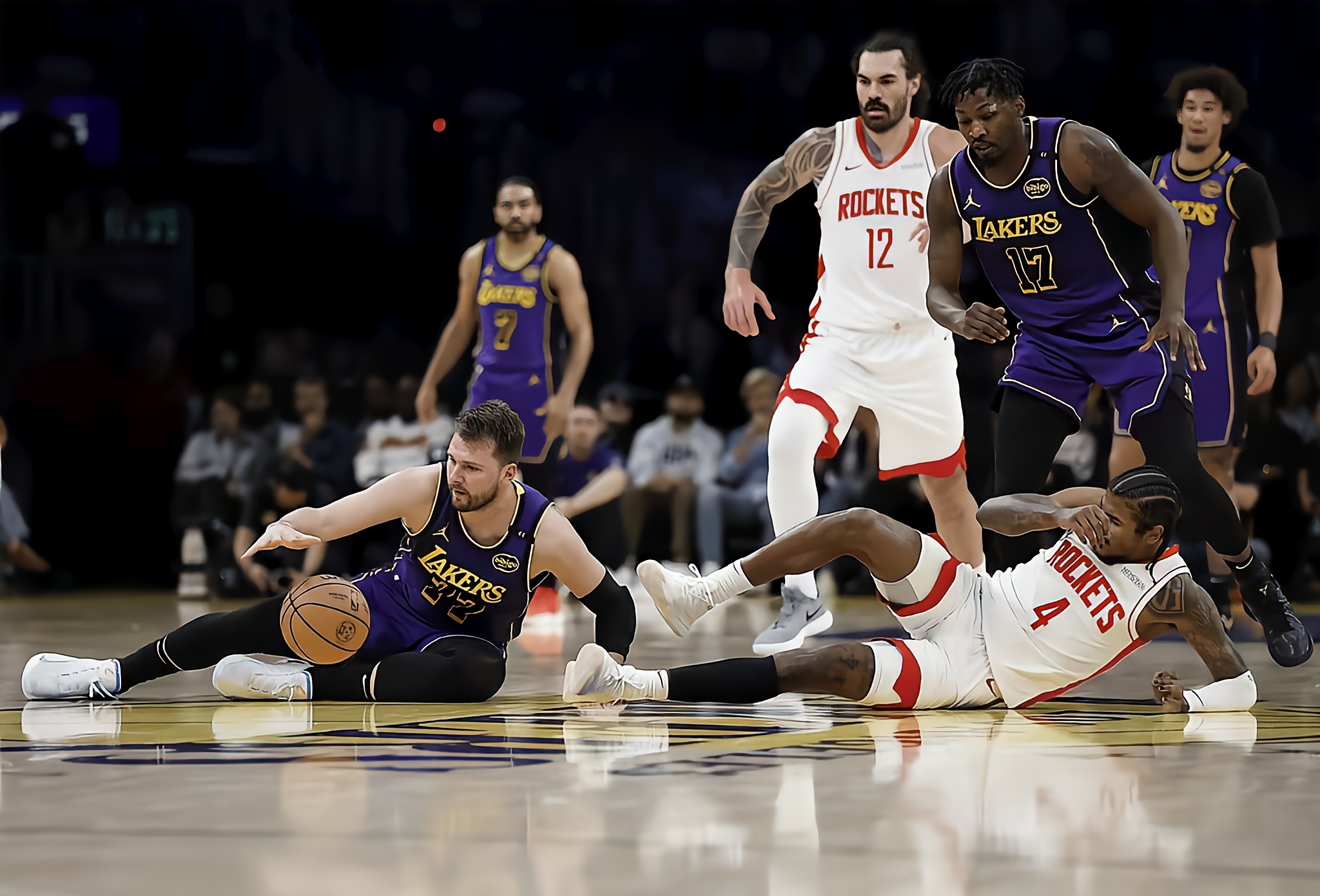 关于火箭无伤在身,湖人客场轻取胜利的信息 关于火箭无伤在身,湖人客场轻取胜利的信息